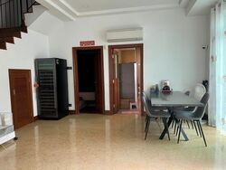 Stratton Green (D28), Terrace #472979141